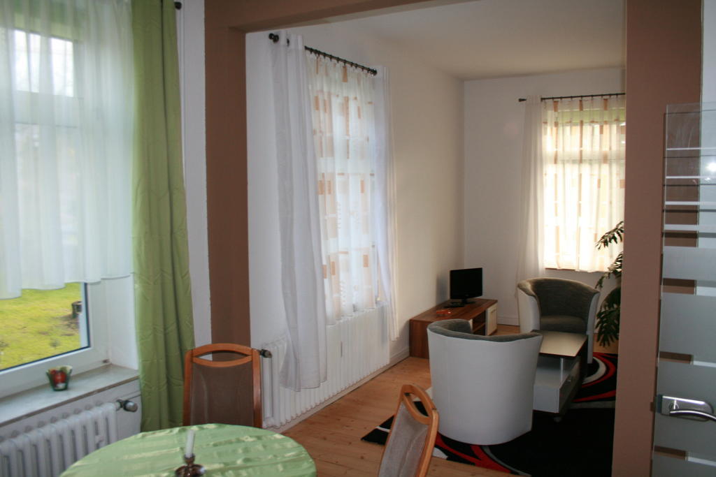 Ferienwohnung Am Kurpark Bad Nenndorf Szoba fotó
